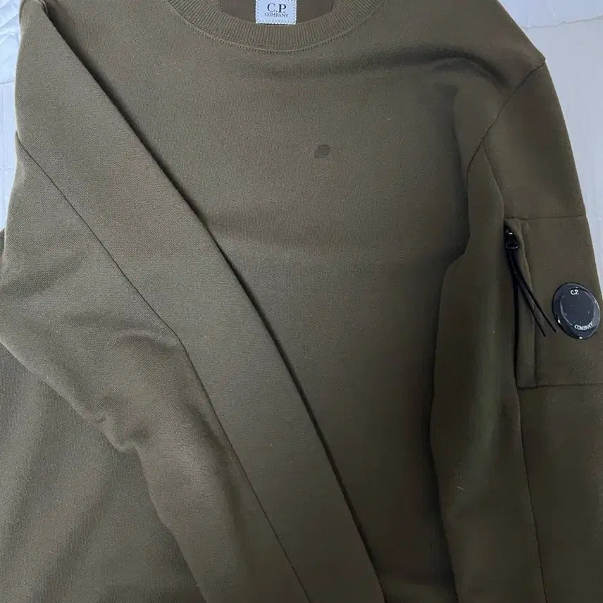 [BUNJANG] CP Company Crewneck Sweatshirt Khaki / CP컴퍼니 맨투맨 카키