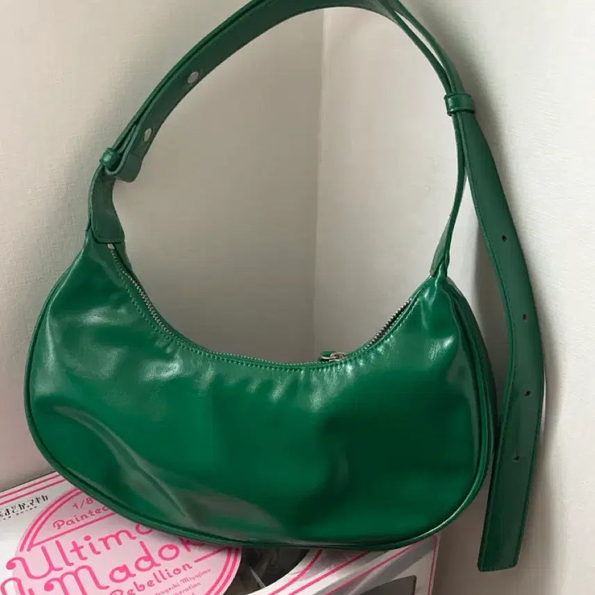 [BUNJANG] Find Kapoore Penny Bag 32 Crinkled - Green / 파인드 카푸어 페니백 32 크링클드 - 그린