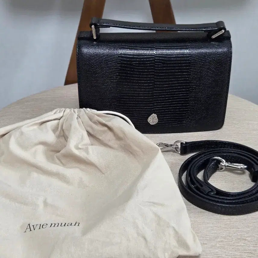 [BUNJANG] Abra Mua Arne Bag Black / 아비에무아 아르네백 블랙