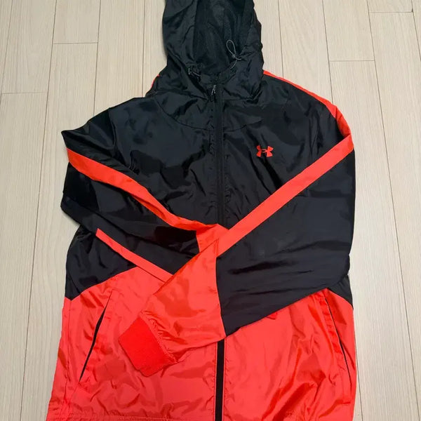 [BUNJANG] Under Armour Windbreaker Jacket Black/Red / 언더아머 바람막이 자켓 블랙/레드