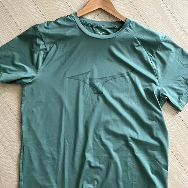 [BUNJANG] Mizuno Running T-Shirt - Green (L) / 미즈노 러닝 반팔티셔츠(L/그린)