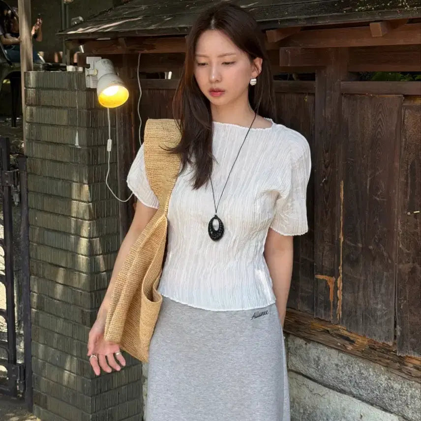 [BUNJANG] Allunee Pleated T-Shirt / Allunee 플리츠 티셔츠