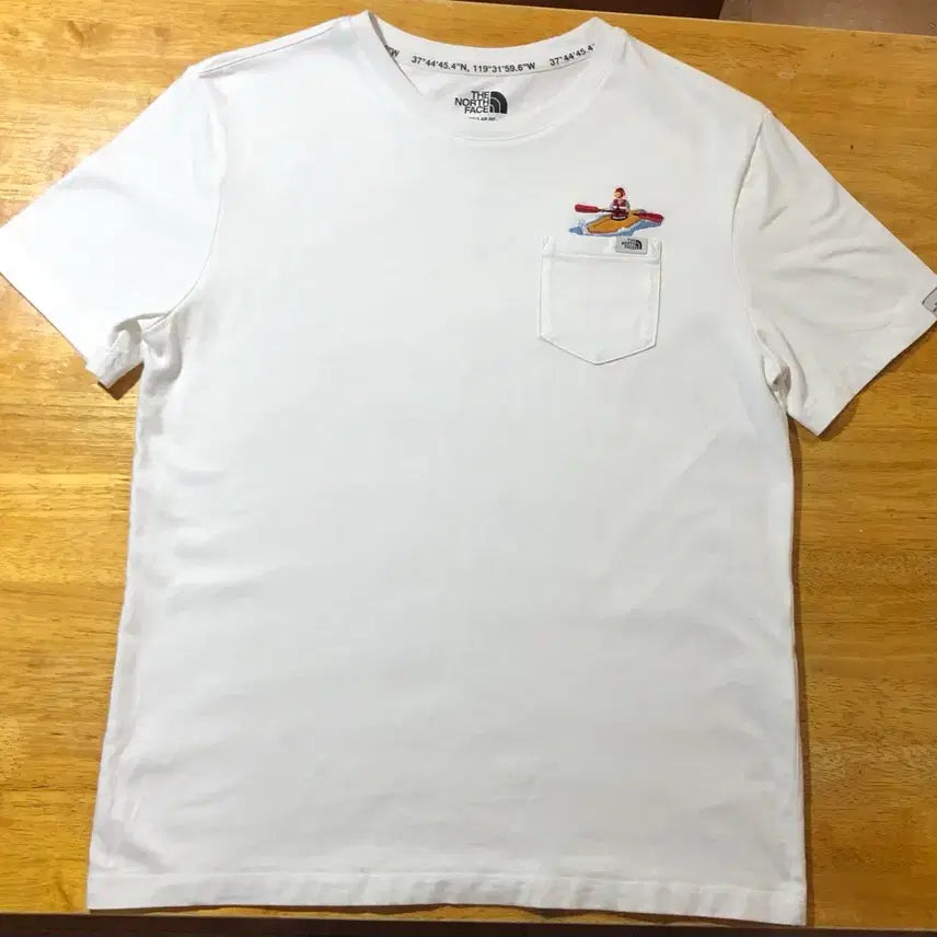 [BUNJANG] The North Face Kayak Printing T-Shirt White / 노스페이스 반팔티 카약 프린팅 흰색
