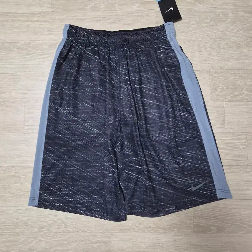 [BUNJANG] Nike Men's Graphic Training Basketball Shorts L (30-31) / 나이키남성 그래픽트레이닝 농구반바지L(30-31)