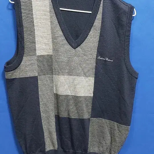[BUNJANG] Indian Wool Knit Vest Navy/Gray Size 100 / 인디안 모직 니트 조끼 네이비/그레이. 100