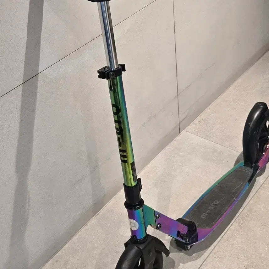 [BUNJANG] Micro Kickboard Scooter Neochrome / 마이크로킥보드 스쿠터 네오크롬
