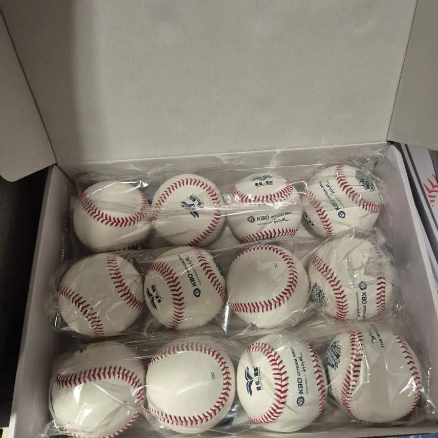 [BUNJANG] KBO Futures Official Baseball / kbo 퓨쳐스 공인구 판매합니다.