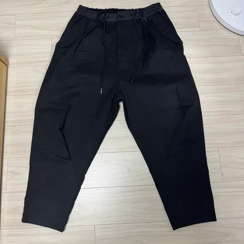 [BUNJANG] Songzio Ombre Pintuck Baggy Pants / 송지오옴므 테이퍼드 배기 팬츠 82