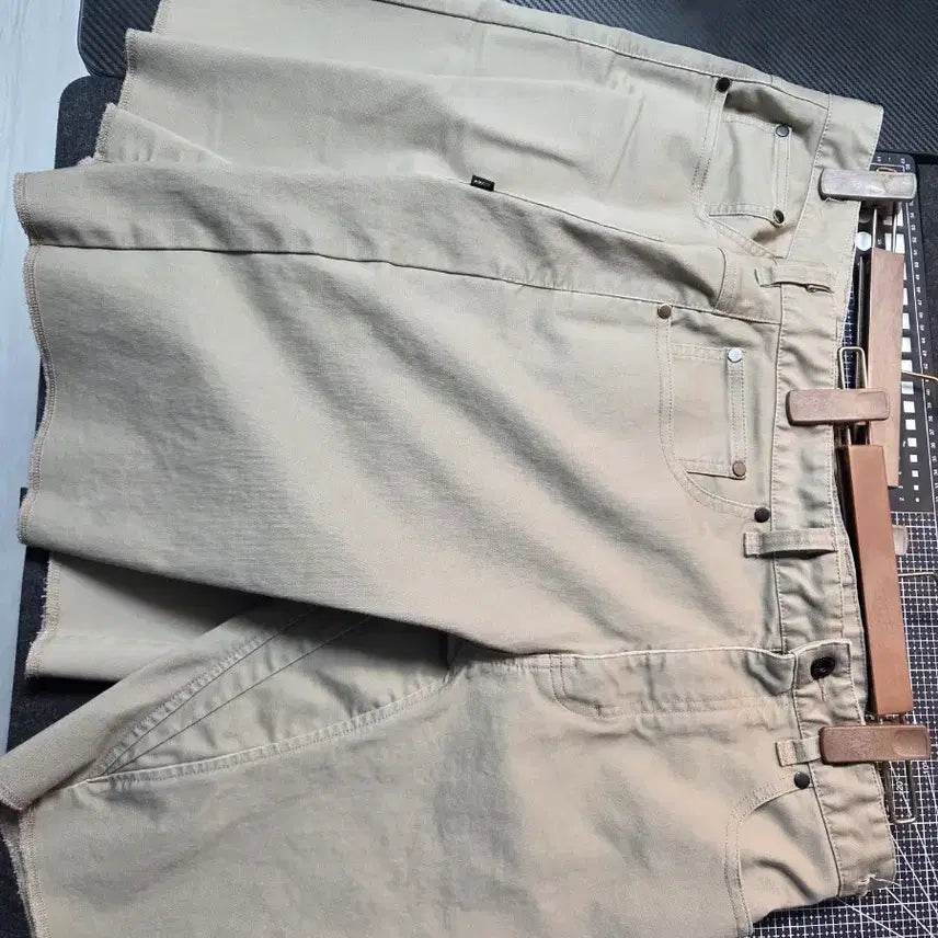 [BUNJANG] Nike SB Beige Shorts (Size 32) / 나이키 SB 반바지 (32) 베이지 2개