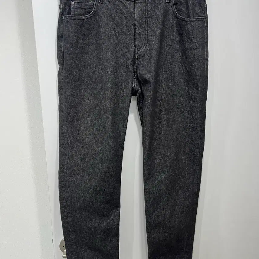 [BUNJANG] DKNY Black Denim Slim Fit Pants / [34] DKNY 블랙 데님
