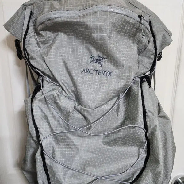 [BUNJANG] Arc'teryx Aerios 45 Backpack Grey / 아크테릭스 에어리어스 45 그레이