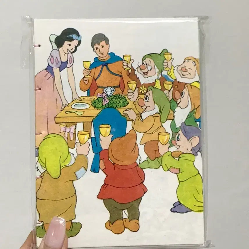 [BUNJANG] Disney Snow White and the Seven Dwarfs Bookbinding Notebook Diary / 디즈니 백설공주와 일곱 난쟁이 북바인딩 수첩 다이어리 무지 노트