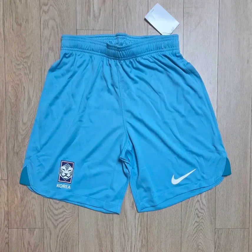 [BUNJANG] Nike Korea National Football Team Training Shorts Sky Blue Size M / 미사용 나이키 한국 축구 국대 하늘색 트레이닝 반바지 M사이즈 (26) (줄자사진 참고)