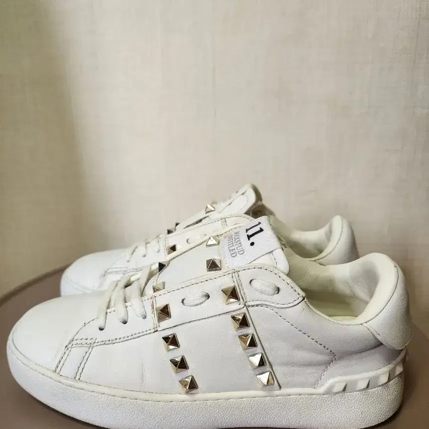 [BUNJANG] Valentino Rockstud Untitled Sneakers White / >>상태양호>> 발렌티노 락스터드 언타이틀 스니커즈 화이트 35 팝니다