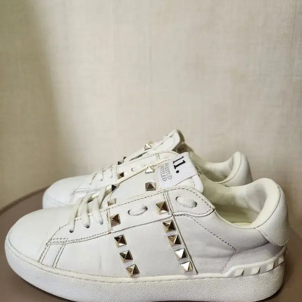 [BUNJANG] Valentino Rockstud Untitled Sneakers White / >>상태양호>> 발렌티노 락스터드 언타이틀 스니커즈 화이트 35 팝니다