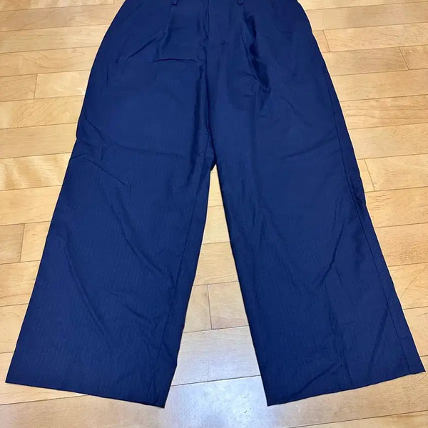 [BUNJANG] Noir Stripe Slacks Navy Size 48 / 노이어 스트라이프 슬랙스 네이비 48사이즈