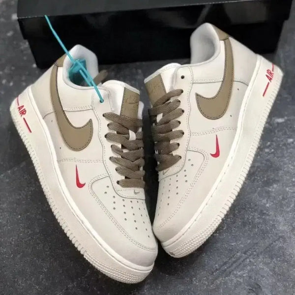 [BUNJANG] Nike Air Force 1 '07 LV8 Ivory Saddle Brown / 나이키 에어포스 1 '07 LV8 아이보리 새들 브라운