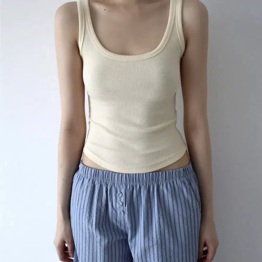 [BUNJANG] CLATTA Sleeveless Top Butter / 클라따 슬리브리스 butter