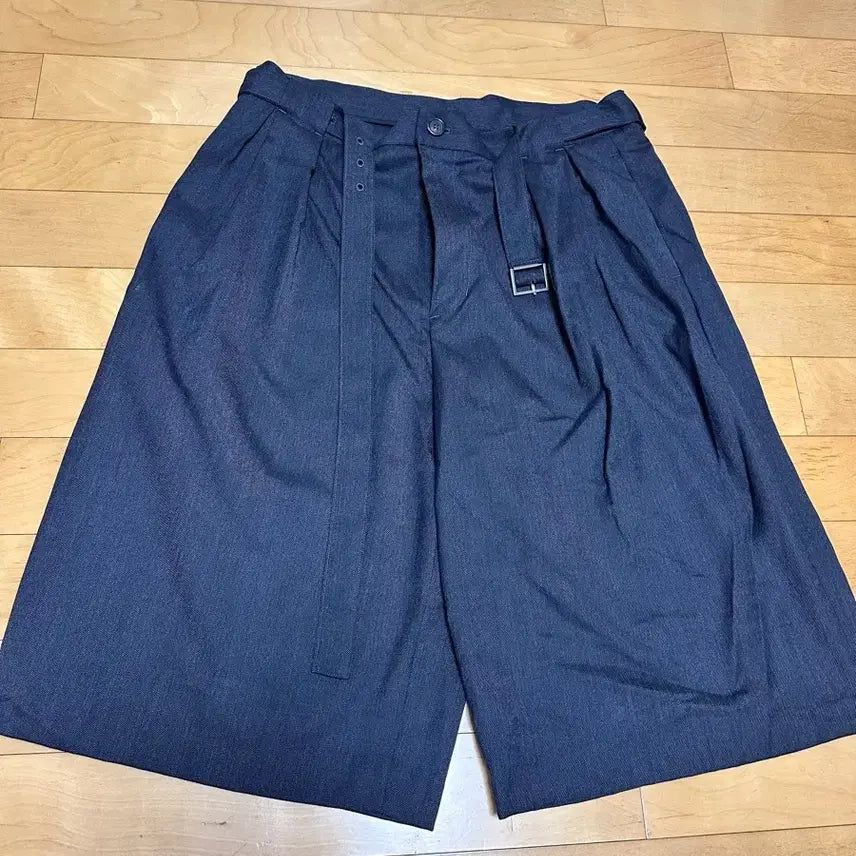 [BUNJANG] YOUTH Wool Bermuda Shorts Grey L / 유스 울 버뮤다 팬츠 그레이 L사이즈