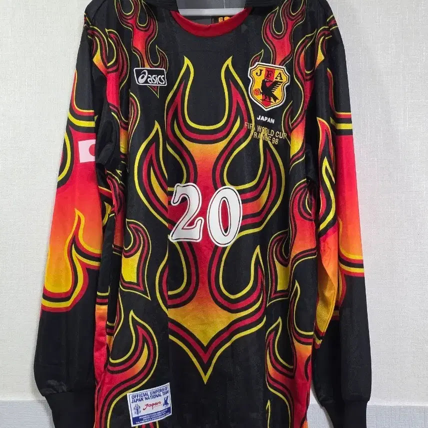 [BUNJANG] 1998 France World Cup Japan National Team GK Uniform Set (Asics, #20 Kawaguchi, Deadstock) / 1998 프랑스 월드컵 일본 대표팀 GK 유니폼 세트 (#20 카와구치 / 아식스 정품)
