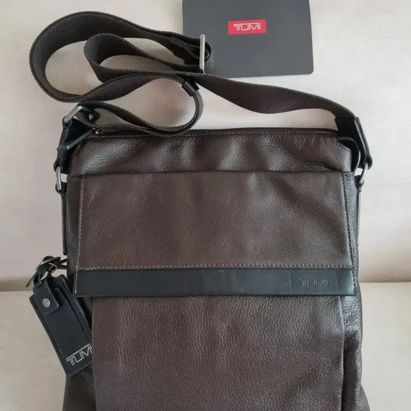 [BUNJANG] Tumi Harrison Leather Flap Messenger Crossbody Bag / 투미 가죽 크로스백