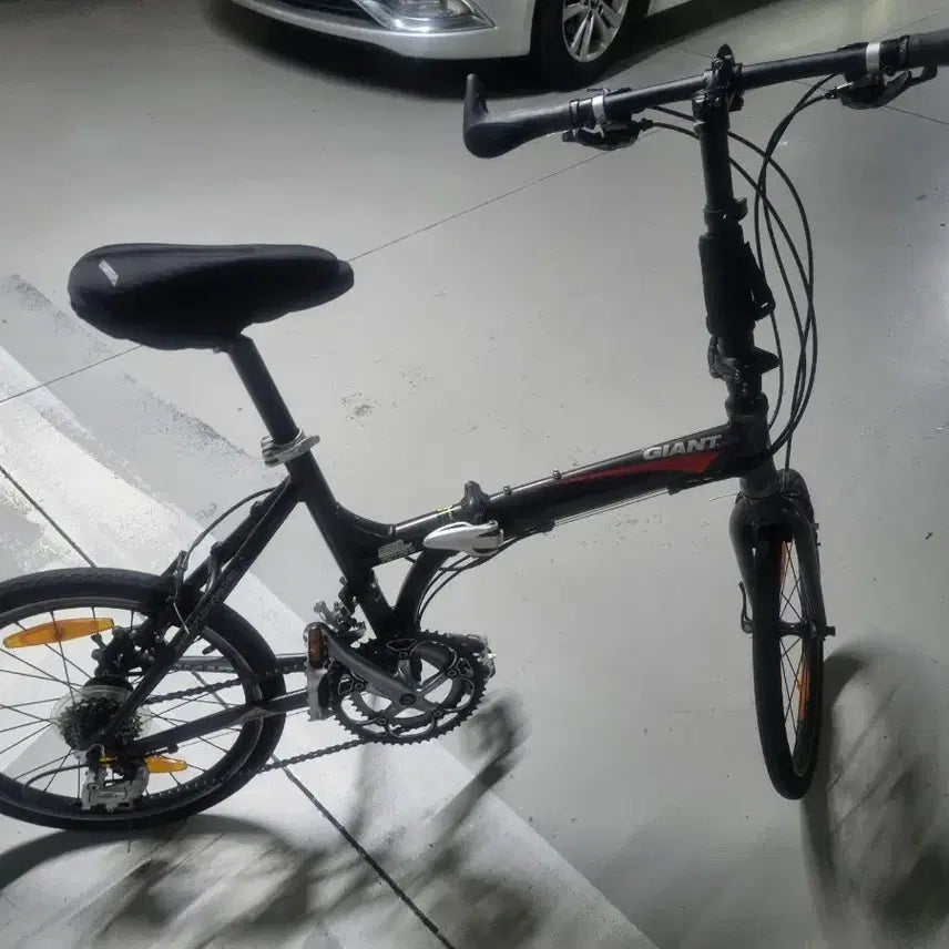 [BUNJANG] Giant Folding Mini Velo Bicycle / 자이언트 미니벨로 자전거