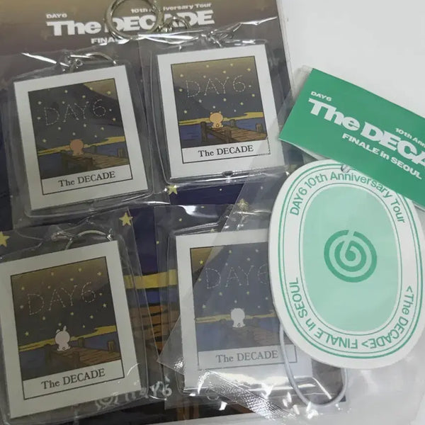 [BUNJANG] DAY6 DECADE Encore Finale Concert Keyring Air Freshener / [반택 무배] DAY6 10주년 데케이드 앙콘 피날레 콘서트 키링 종이방향제