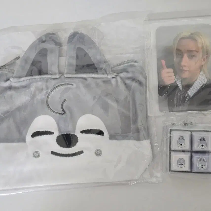 [BUNJANG] Stray Kids Japan Kuji Bang Chan Bundle Set Pouch + Photocard + Keycap / 스트레이키즈 일본쿠지 방찬 일괄