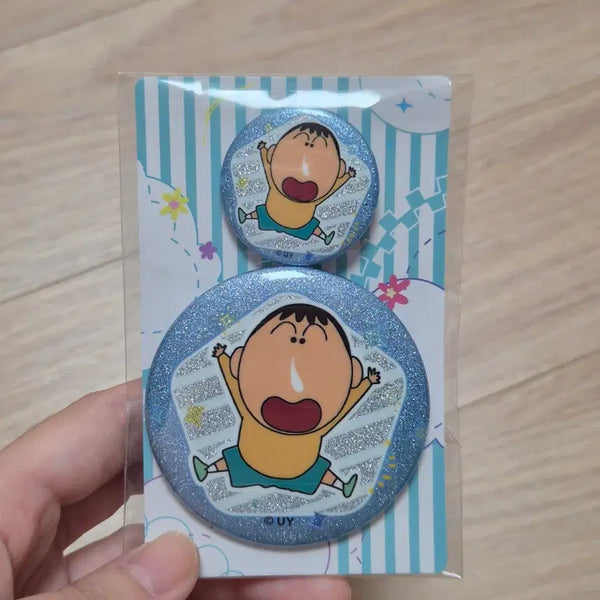 [BUNJANG] Crayon Shin-chan 'Megu' Glitter Badge Set (2 Pieces) / 짱구는못말려 뱃지 2개 세트_맹구2