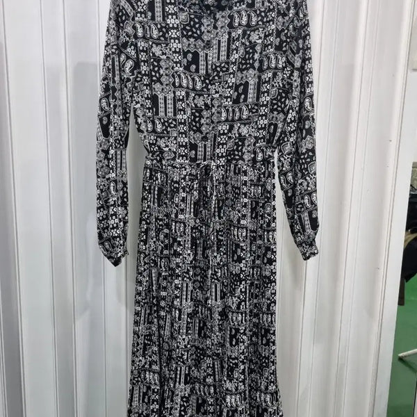[BUNJANG] Pleated Long Dress with Black and White Pattern / 플리츠 블랙 화이트 패턴 롱 원피스