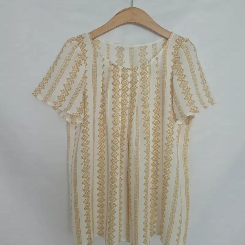[BUNJANG] Beige Ethnic Pattern Loose Fit Blouse / 베이지 에스닉 패턴 루즈핏 블라우스 66 77