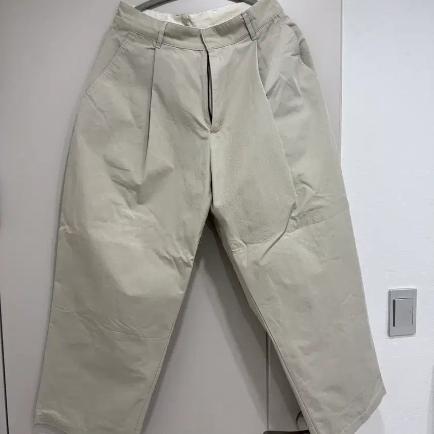 [BUNJANG] Men's Wide Fit Pants Beige Size M / [실착1회] 남자와이드팬츠 남자팬츠 남자바지 남자일자핏