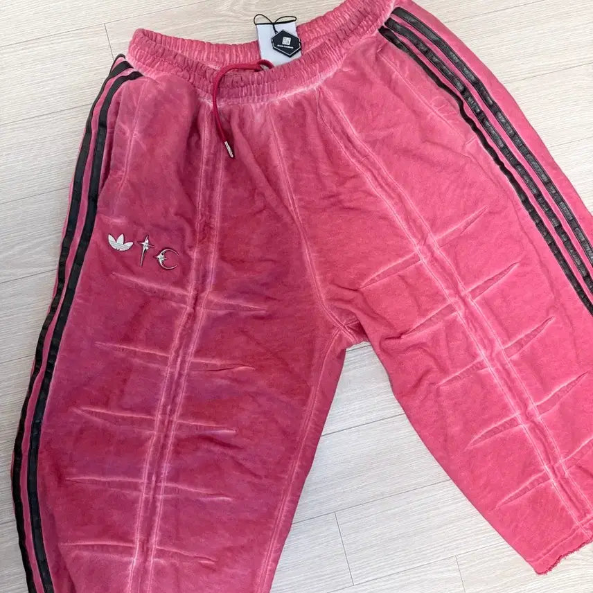 [BUNJANG] Thug Club x Adidas Bermuda Shorts / 떠그클럽 아디다스 버뮤다 팬츠