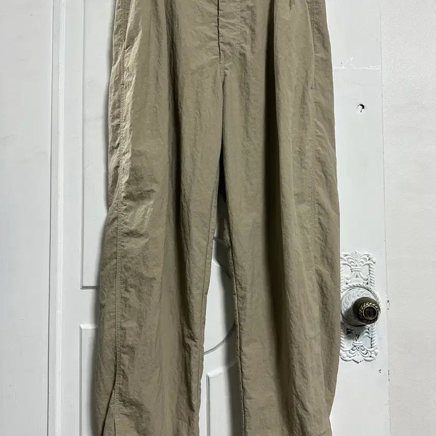 [BUNJANG] Prismworks Curved Cuff Pants / 프리즘웍스 커브드 커프 팬츠