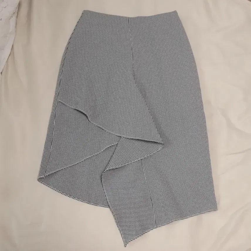 [BUNJANG] ELROI PENIEL Check Asymmetric Skirt / ELROI PENIEL 체크 언발 스커트