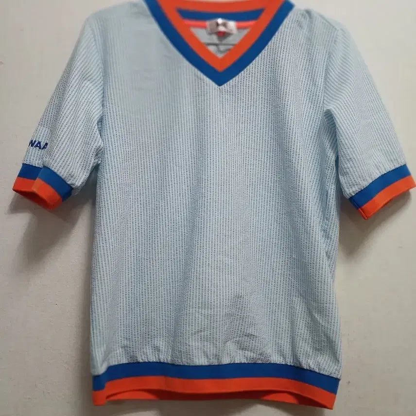 [BUNJANG] WAAC Women's V-Neck Short-Sleeve T-Shirt Blue / 왁 WAAC 골프웨어 여성 브이넥 반팔티셔츠 사이즈 2(90)