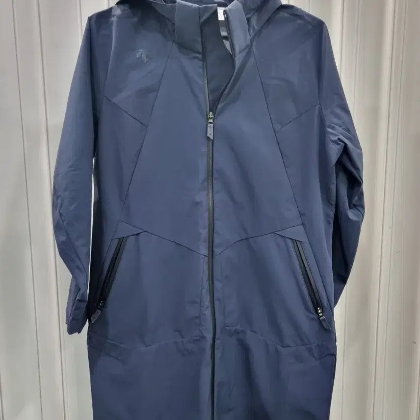 [BUNJANG] Descente Women's Navy Hooded Windbreaker Raincoat / 데상트 바람막이 우비 네이비 색상