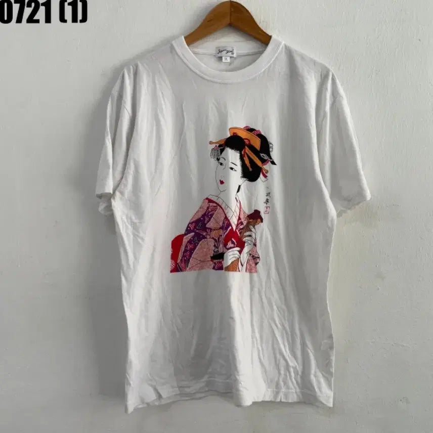 [BUNJANG] Japanese Vintage Women's Illustration Short Sleeve T-Shirt White L / 일본 빈티지 여성 일러스트 반팔 티셔츠 화이트 L