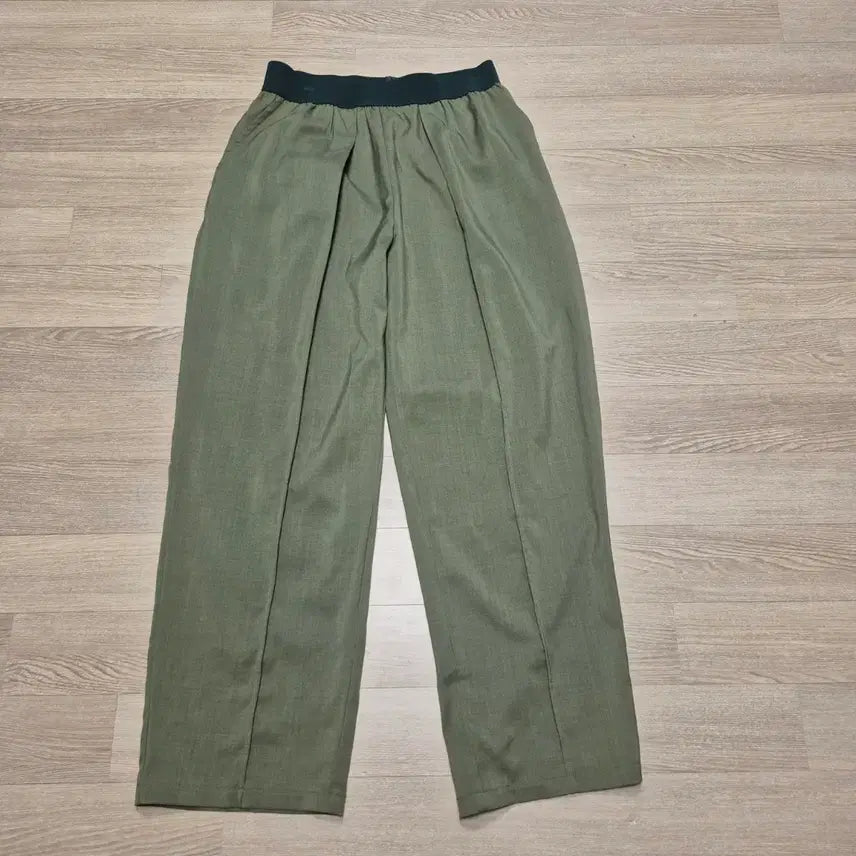 [BUNJANG] Green Wide-Leg Slacks (Size S) / 그린 와이드 슬랙스사이즈S