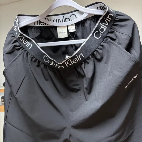 [BUNJANG] Calvin Klein 26SS Woven Shorts Black / [L] 26SS 캘빈 클라인 우븐 쇼츠 블랙