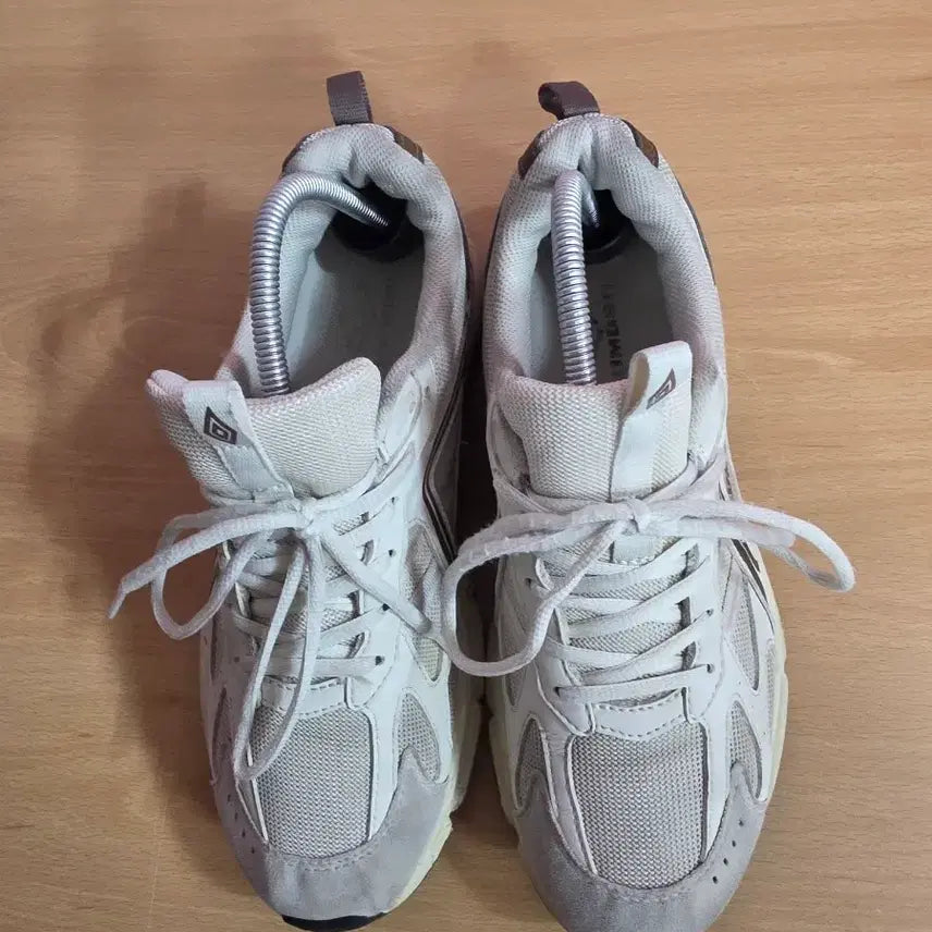 [BUNJANG] Umbro Men's Sneakers Size 270 / 엄브로  남자 운동화  270  사이즈   상태양호