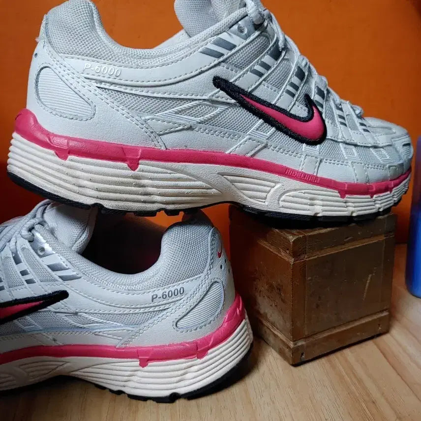 [BUNJANG] Nike P-6000 Women's Shoes (Size 240/235) / (거의새것)나이키 P-6000(표기240 추천사이즈235)