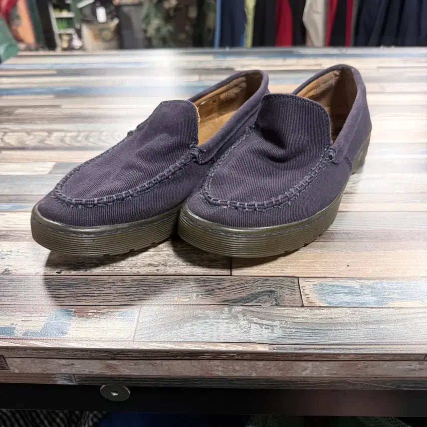 [BUNJANG] Dr. Martens Gretna Canvas Slip-On Shoes (Size 250mm) / 닥터마틴 그레이튼 캔버스 슬립온 (250mm)