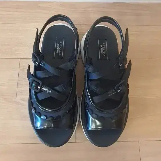 [BUNJANG] SUECOMMA BONNIE Icing Sandals / 슈콤마보니 아이싱 샌들