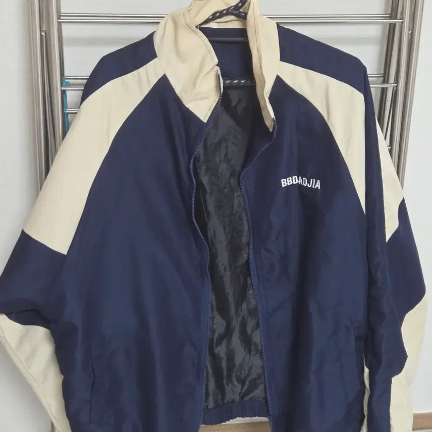 [BUNJANG] Women's Windbreaker Jacket Outerwear / 여성 바람막이 자켓 겉옷 에이블리 교환 교신