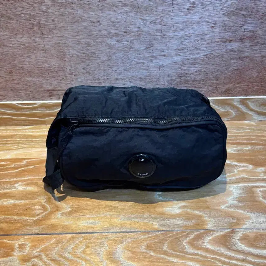 [BUNJANG] CP Company Lens Black Bag / CP 컴퍼니 렌즈 블랙 가방