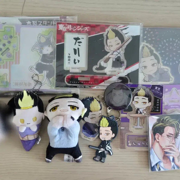 [BUNJANG] Tokyo Revengers Bundle Set Manga & Merchandise / 일괄 처분가)도리벤 굿즈 처분 만화책 한마 굿즈