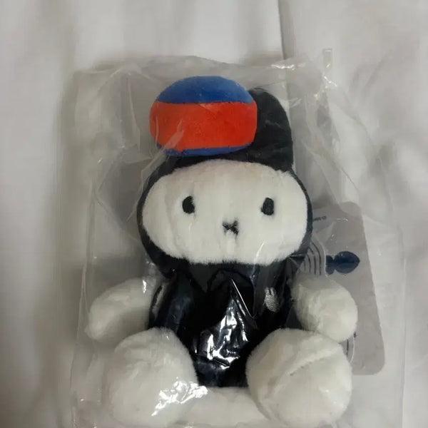 [BUNJANG] Miffy Jeju Haenyeo Edition Keyring Doll / 미피 제주 해녀 키링 키홀더 인형