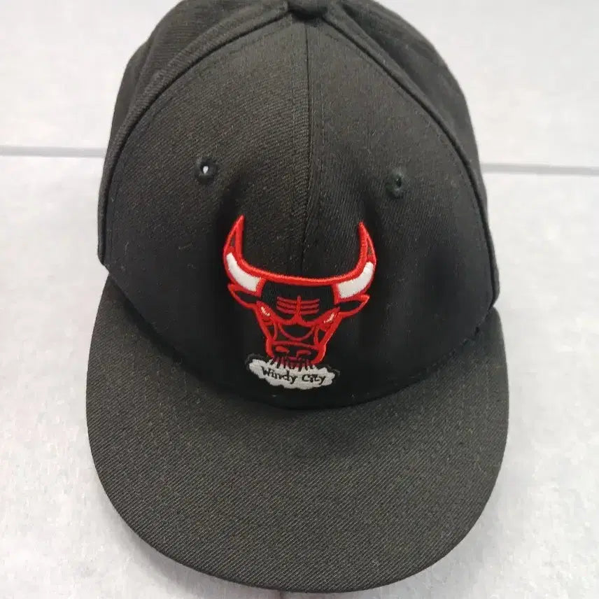 [BUNJANG] New Era Chicago Bulls Snapback 7 3/8 / *뉴에라 시카고 불스 스냅백 7 3/8