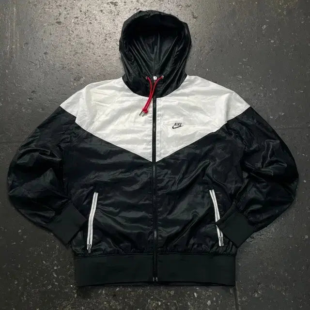 [BUNJANG] Nike 100 Windrunner Windbreaker / 100 나이키 윈드러너 바람막이